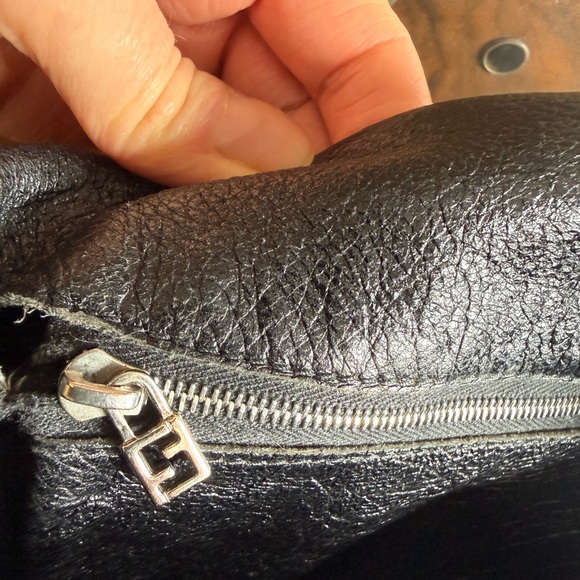❤️RARE FENDI Black Leather Forever Mama Bag❤️ - Picture 8 of 16